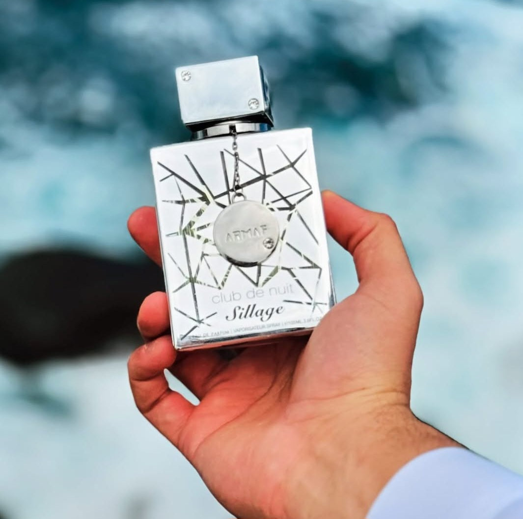 Armaf Club De Nuit Sillage EDP 105ml – A Resplendent and Modern Fragrance (Ins: Creed Silver Mountain Water)